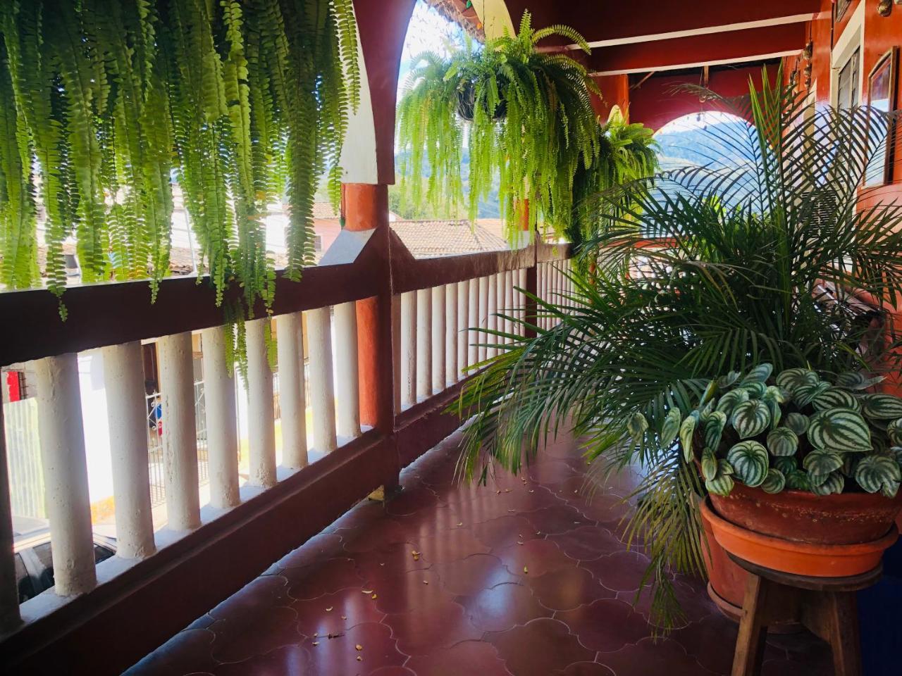 Hotel Marjenny Copan Exterior photo
